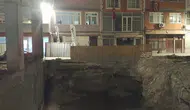 Silivri'de inşaat temeli çöktü Sokak yaya ve araç trafiğine kapandı
