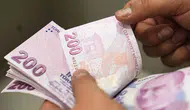 Milyonların beklediği haber geldi: Memur ve emekli maaşlarında yeni dönem