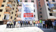 Sultangazi’de eski binalar yıkılıp depreme dayanıklı evler yapılıyor