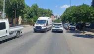 Aydın Efeler'de motosiklet ve kamyonet çarpıştı