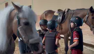 Muğlalı çocuklar yaz tatilini at üstünde geçiriyor