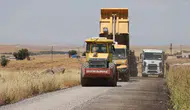 Siverek kırsalında tozlu yollar asfaltla değişiyor