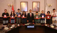 Hataylı gençler enkazın arasından Türkiye dereceleri çıkardı