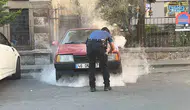 Kayseri'de park halindeki araç alevlere teslim oldu