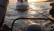Beylikdüzü açıklarında sürüklenen tekne kurtarıldı
