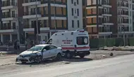 Nurdağı kavşağında iki araç çarpıştı