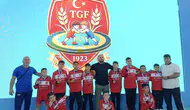Manisalı genç güreşçiler Ankara’daki büyük şampiyonadan madalyalarla döndü