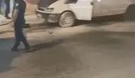 Elazığ’da trafikteki minibüs bir anda alev topuna döndü