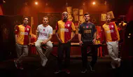 Galatasaray yeni sezon formalarını iddialı bir tanıtımla görücüye çıkardı