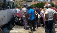 Bozdoğan’da işçi servisi kaza yaptı
