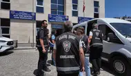 Çalıntı araçları sahte kimlikle satan şebekeye büyük darbe