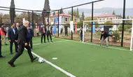 Kahramanmaraşlı gençler için 31 yeni halı saha açıldı