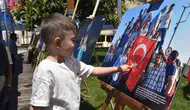 Dursunbey 15 Temmuz gecesini meydanda fotoğraflarla andı