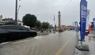Çorum’da yağmur trafiği felç etti