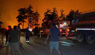 Fethiye ormanlarında gece yarısı yangın paniği