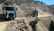 Onikişubat yollarını yenilemek için 12 farklı noktada iş makineleri çalışıyor