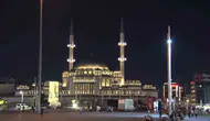 15 Temmuz'un onuncu yılında camilerden sela sesleri yükseldi
