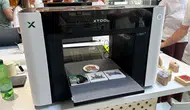 Camdan kumaşa her yüzeye baskı yapan yeni nesil yazıcı