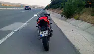 Keşan yolunda motosiklet ve otomobil çarpıştı