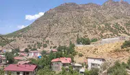 Şırnak yaylasında mahsur kalan kadını askeri helikopter kurtardı