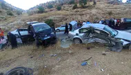 Mardin'de iki araç çarpıştı 9 kişi hastaneye kaldırıldı