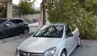 İstanbul’da sert fırtına Avcılar’ı vurdu