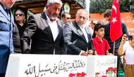 Adana 15 Temmuz şehitlerini kabirleri başında dualarla andı