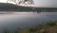 Kızılırmak sularına giren iki kişiden biri kayboldu