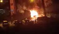 Batman Kuyubaşı mevkisinde park halindeki otomobil küle döndü