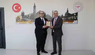 Dicle Sağlık Müdürü Fırat Köse yeni görevine uğurlandı