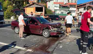 Ereğli yolunda kaza Yayaya yol veren kamyona otomobil çarptı