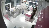 Adana'da dondurmacıda akılalmaz infaz kamerada