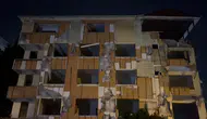 Kartal’da boşaltılan binadan gece yarısı beton parçaları döküldü