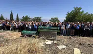 Adana'daki acı kazada hayatını kaybeden anne ve oğlu toprağa verildi