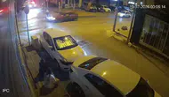 Gebze’de polis aracının burnunun dibinde kaza kamerada