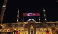 15 Temmuz’un onuncu yılında Çamlıca’da gece yarısı sela sesleri yükseldi