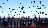 Düzce Üniversitesi mezunları yeni kariyerlerine ilk adımı attı