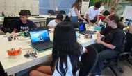 Menteşeli çocuklar tasarladıkları robotları görücüye çıkardı