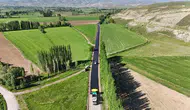 Bayburt'ta 25 köyün kullandığı ana yolda asfalt mesaisi başladı