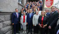 Özgür Özel rotayı değiştirdi ve partinin yeni adını duyurdu
