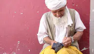 Ceylanpınar'ın 78 yaşındaki ayakkabı ustası pes etmiyor