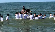 Sakaryalı denizcilik öğrencileri staj yolculuğuna geleneksel yöntemle başladı