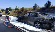 Kayseri'de seyir halindeki araç bir anda küle döndü