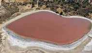 Çanakkale’nin meşhur Kalpli Gölü yeniden pembe renge döndü