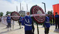 Kırkpınar Ağası Selimiye Meydanı’nda çiçeklerle karşılandı