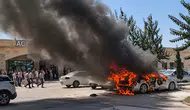 Ceylanpınar Devlet Hastanesi otoparkında araç yangını paniği