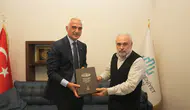 Bakan Ersoy bilim dünyasının önemli ismiyle bir araya geldi