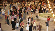Manisalı kadınlar tarihi handa günün stresini attı