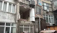 Nişantaşı’nda apartman duvarı büyük gürültüyle boş arsaya yıkıldı