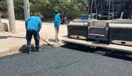 Adıyaman'da 170 derece asfalt altında zorlu mesai